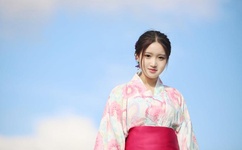 《朋友的妈妈4》中字头歌词是什么